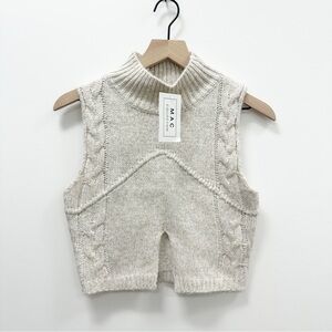 NWT Mac Collection Cut Him Out Mock Neck Sweater Vest in Oatmeal - Small